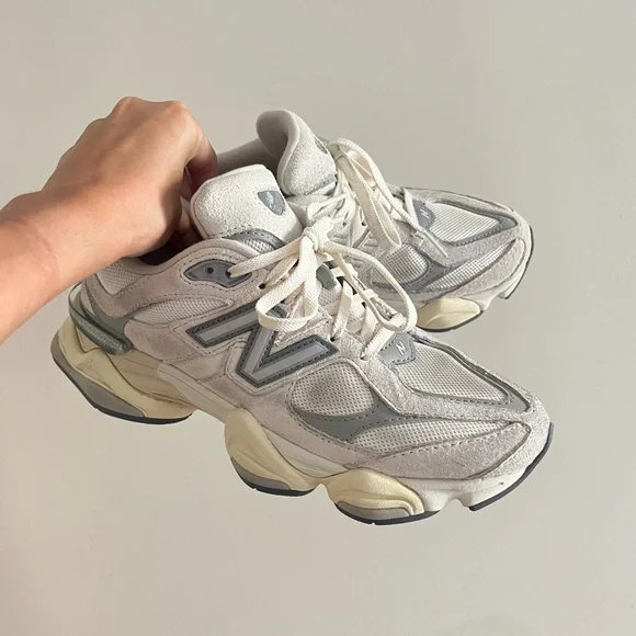 New Balance // 9060 Sneakers - Picture 4 of 8